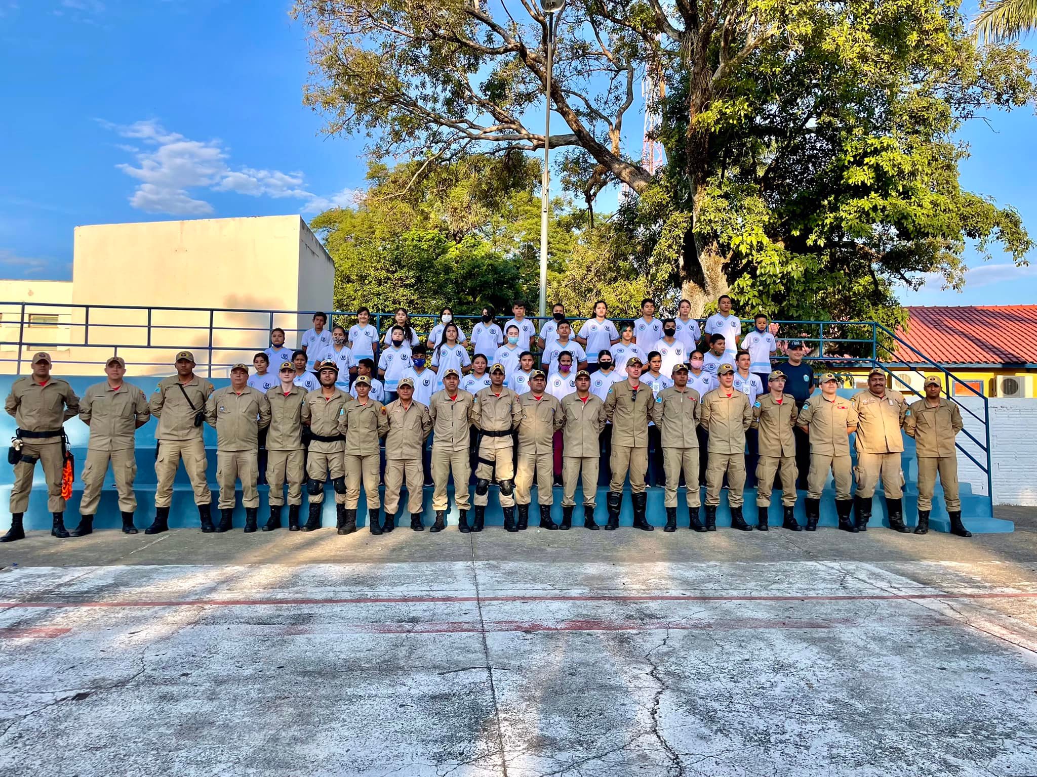 Bombeiros de Porto Murtinho realizam, em parceria com a escola CÃ­vico-militar ClÃ¡udio de Oliveira, a Semana Nacional de PrevenÃ§Ã£o Contra IncÃªndios