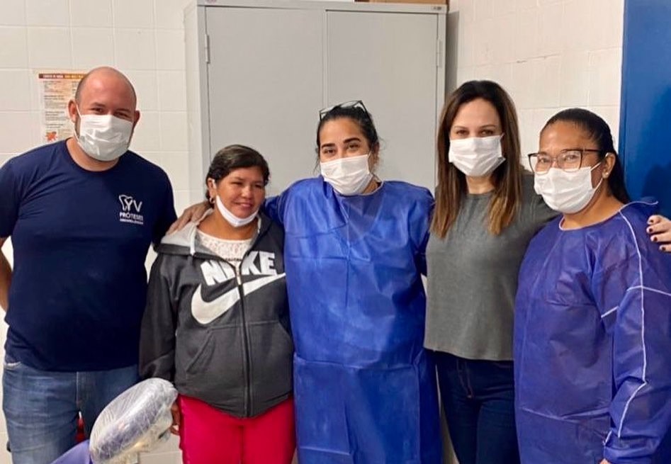 Prefeitura realiza entrega de prÃ³teses dentÃ¡rias