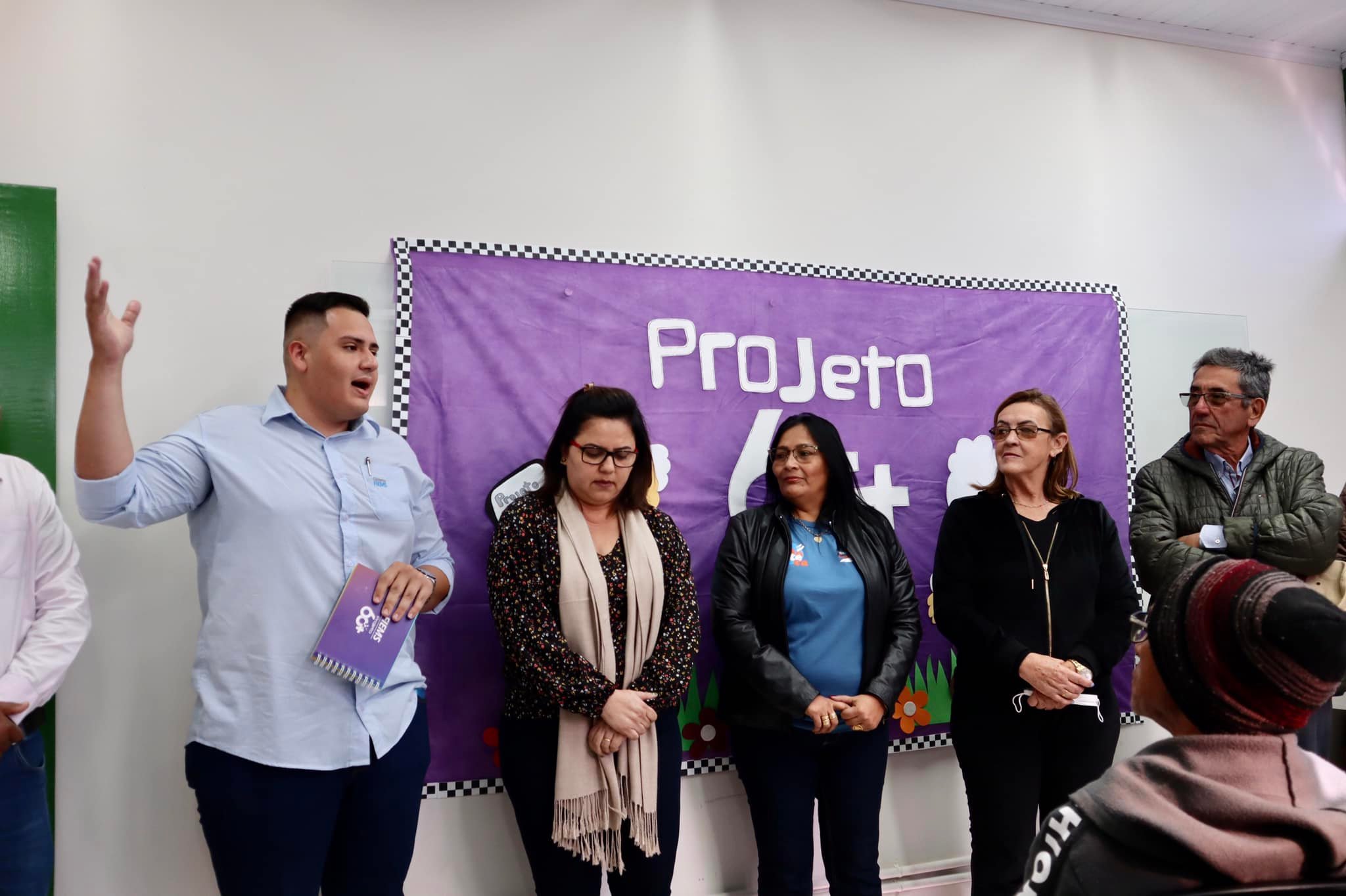 Projeto +60 leva inclusÃ£o digital para idosos murtinhenses