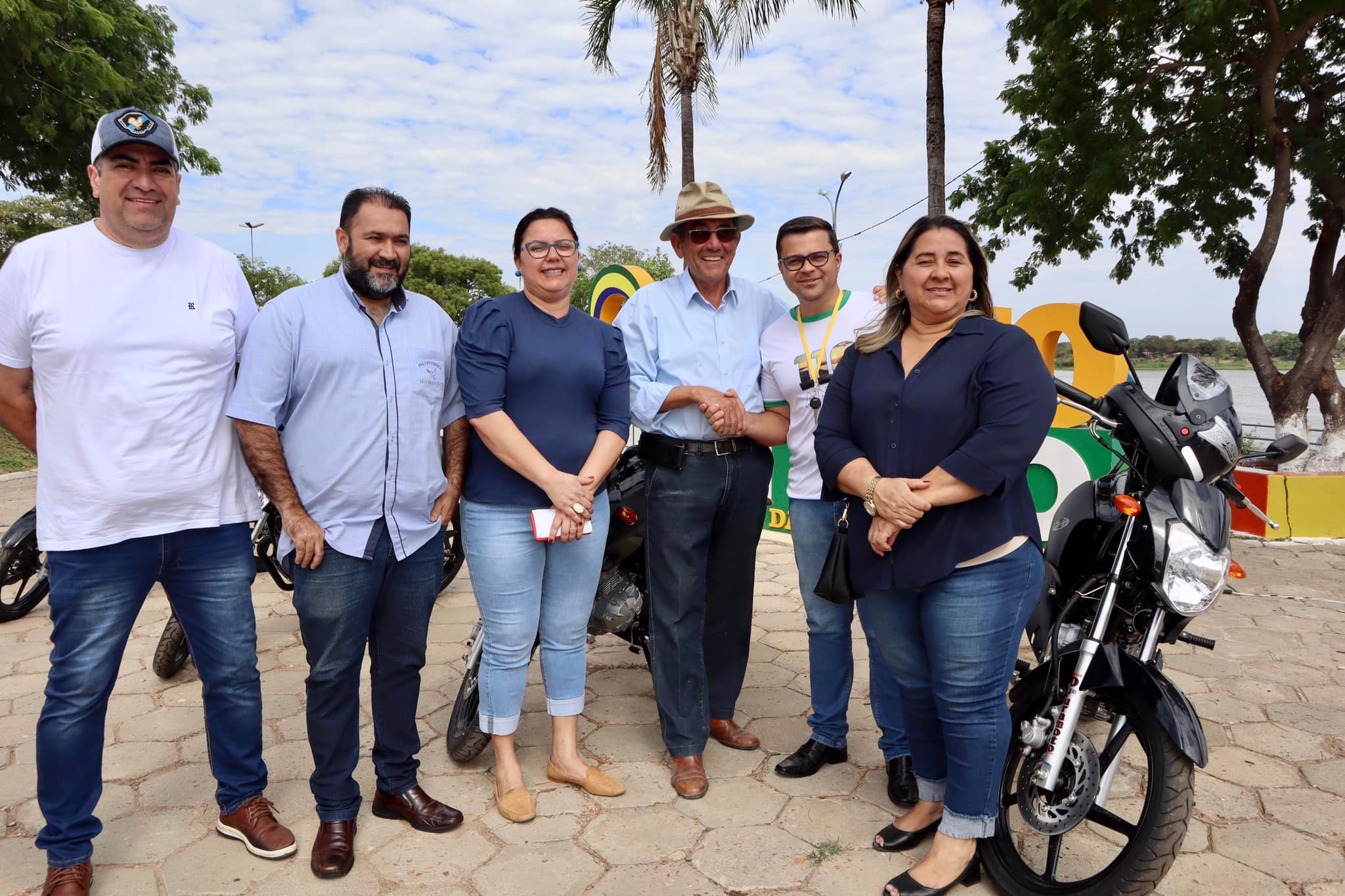 Prefeitura de Porto Murtinho realiza cerimÃ´nia de entrega de motos