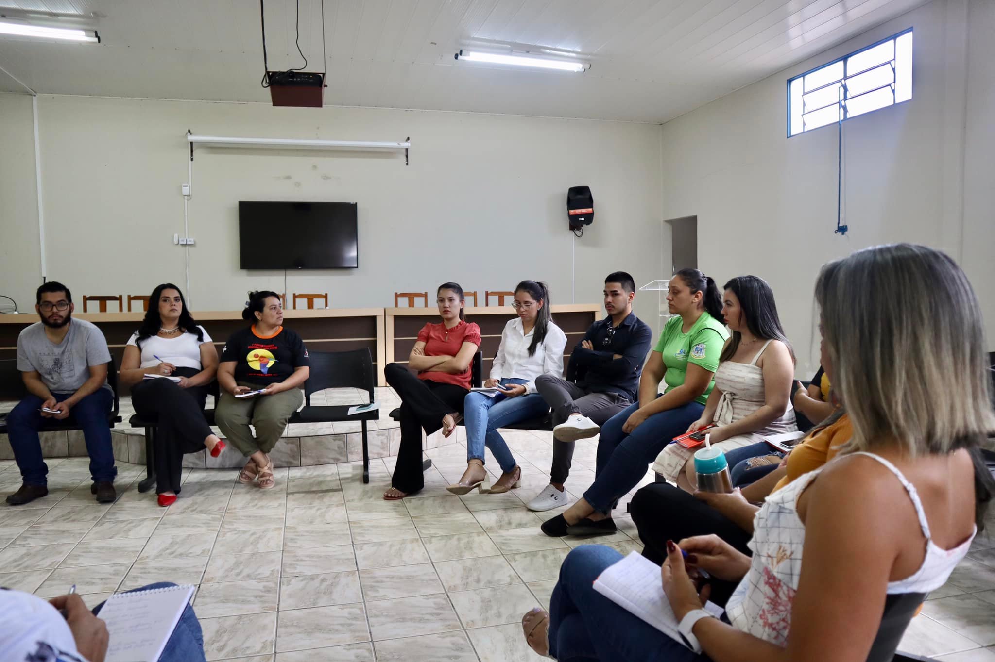 Prefeitura realiza roda de conversa de combate ao bullying em escola  municipal