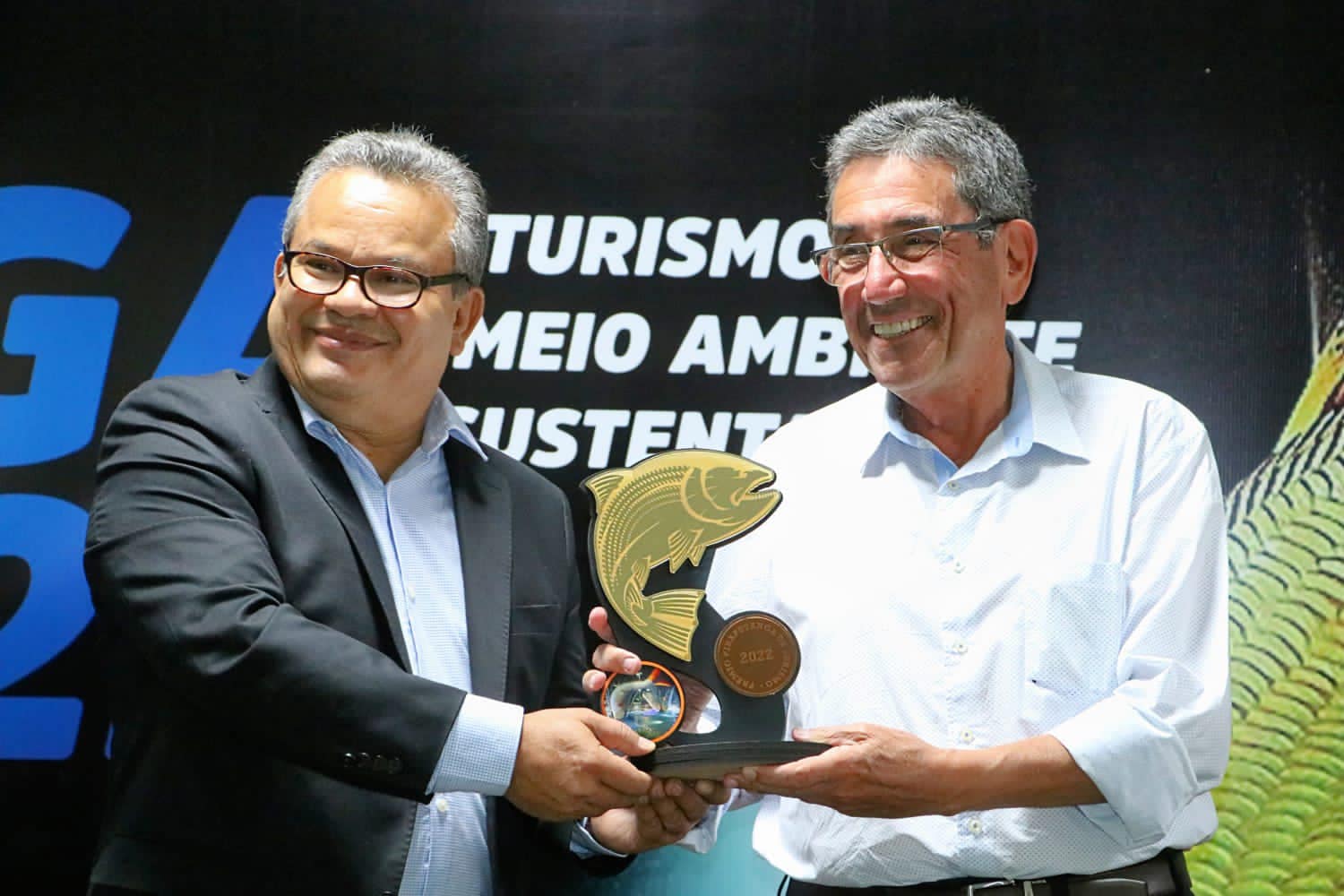 Prefeito de Porto Murtinho Nelson Cintra, recebe PrÃªmio Piraputanga de Turismo na 6Âª ediÃ§Ã£o - 2022