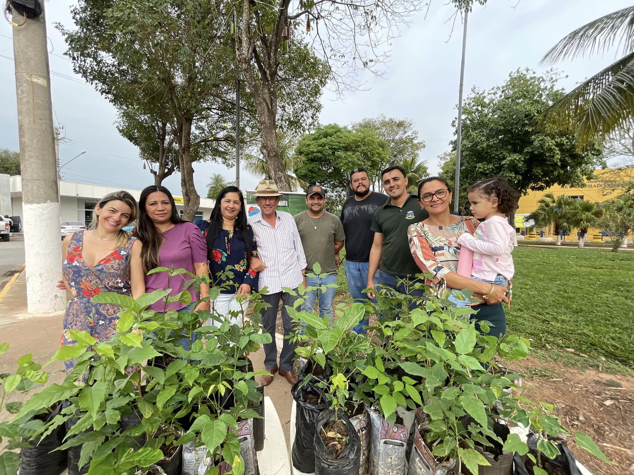 Prefeitura de Porto Murtinho promove entrega de mudas para a populaÃ§Ã£o