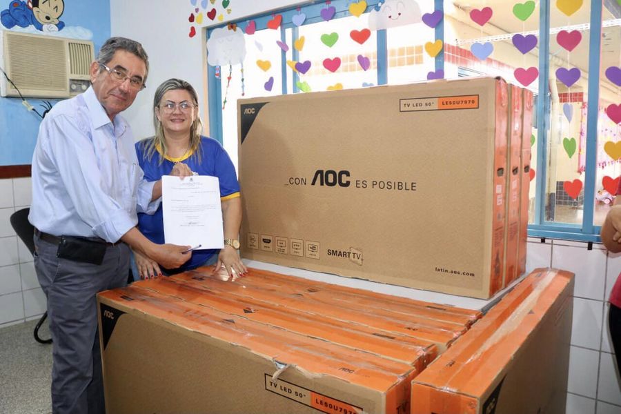 Prefeitura de Porto Murtinho entrega televisores de 50 polegadas para a CEI Rafael Cortada